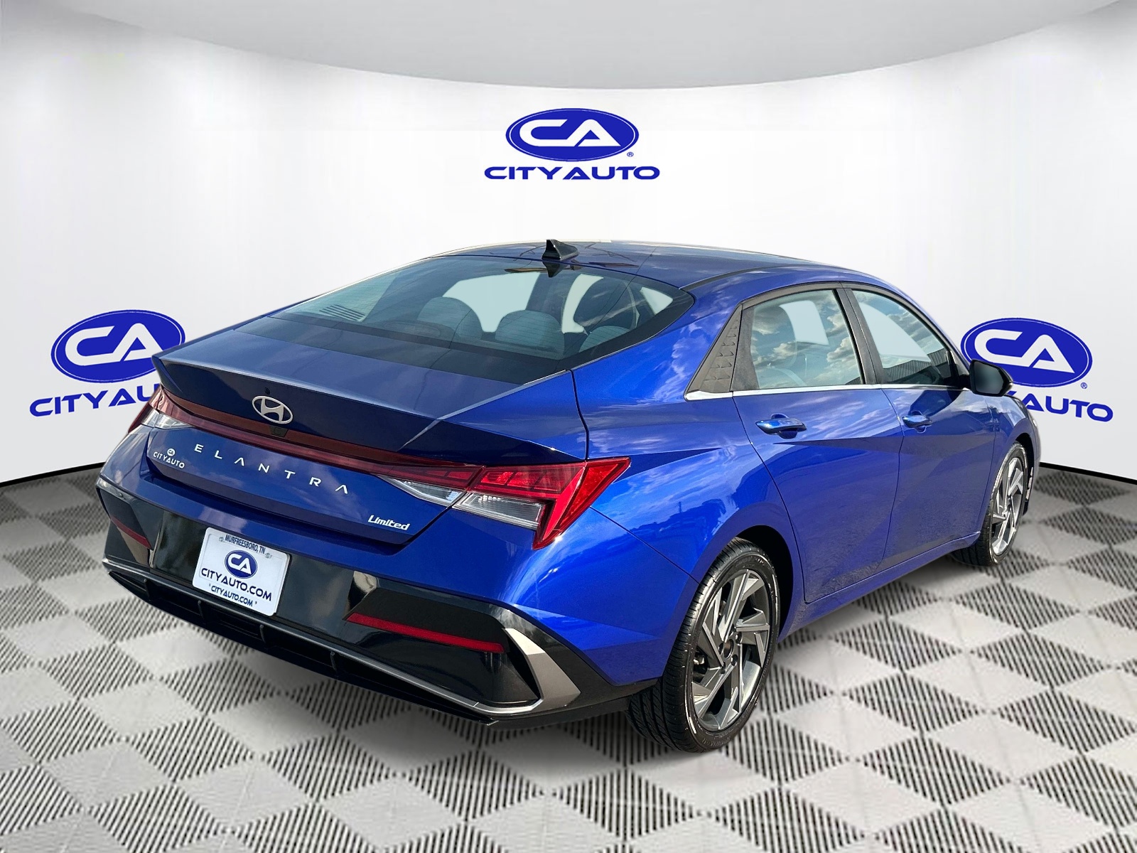 Used 2025 Hyundai Elantra Sedan