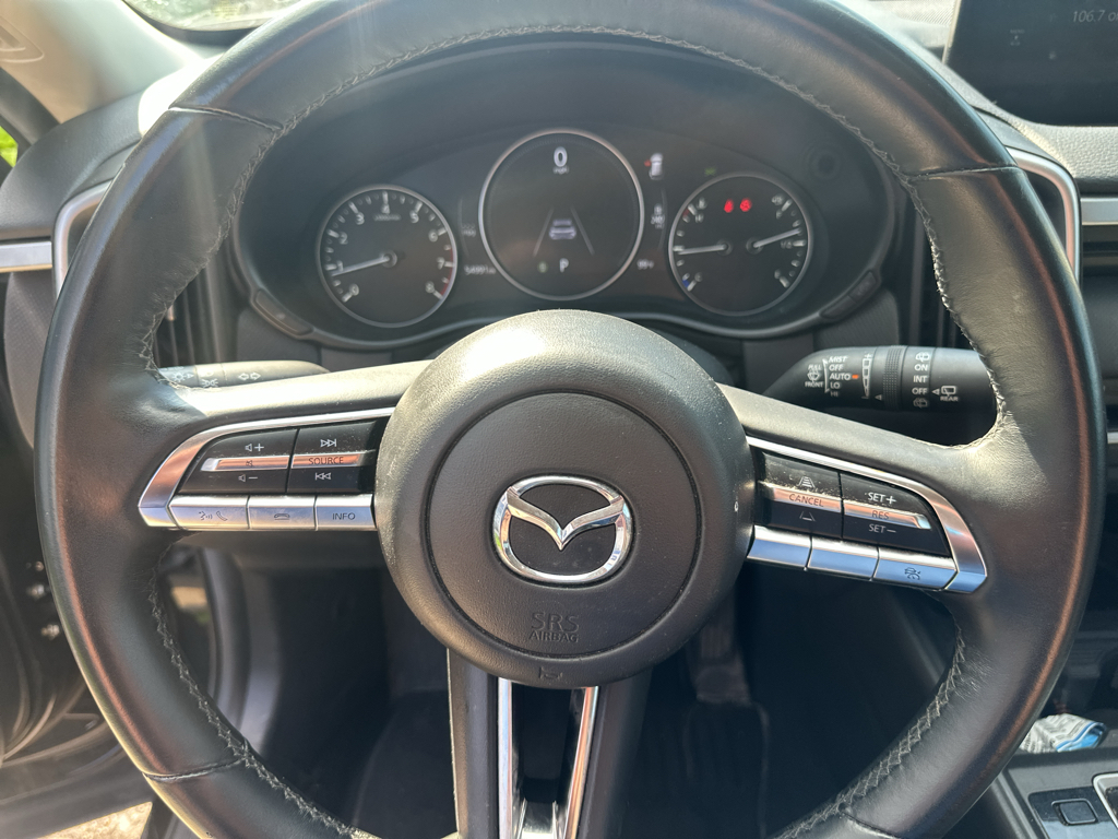 Vehicle photo 21