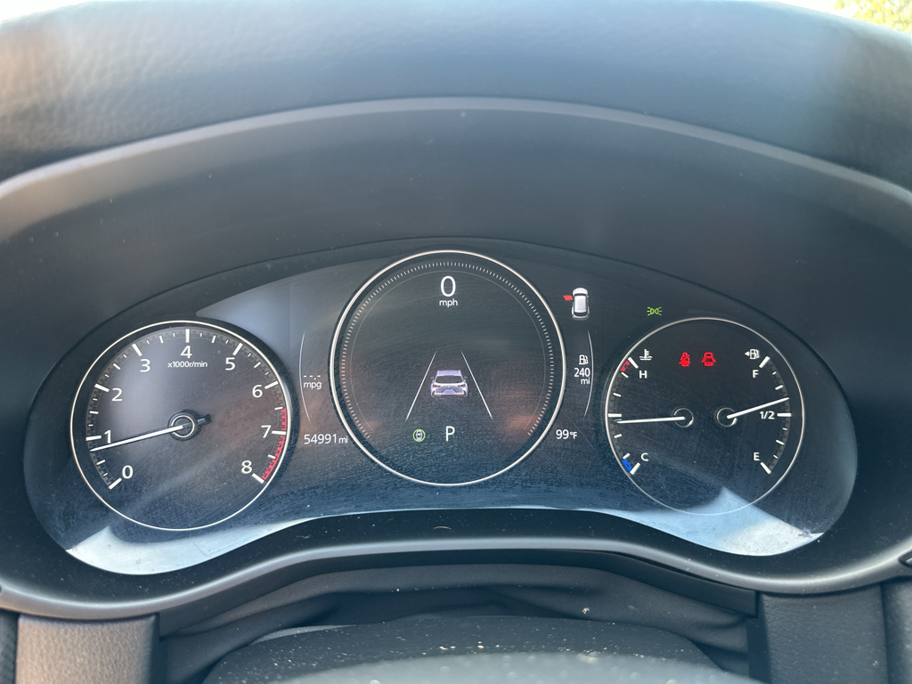 Vehicle photo 24
