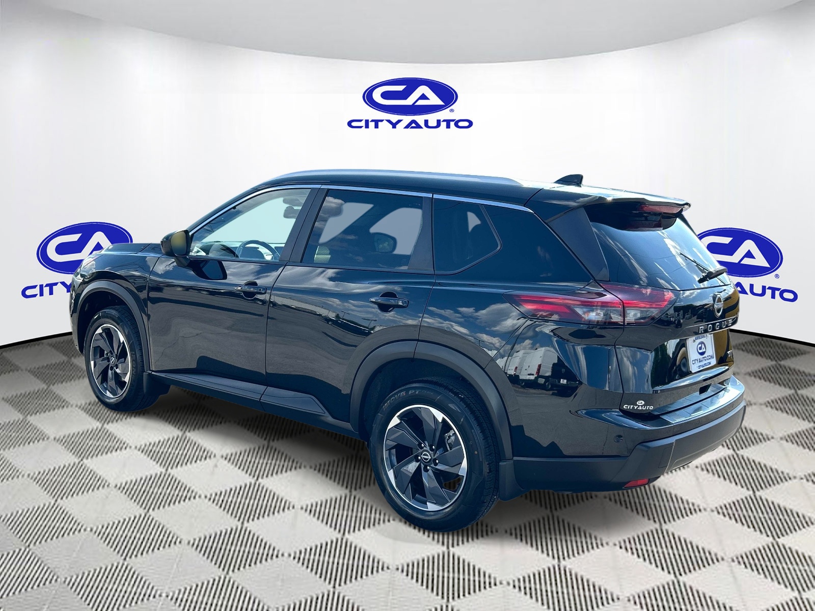 Used 2024 Nissan Rogue SUV