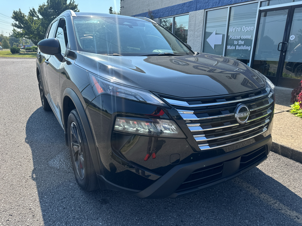 Vehicle photo 2