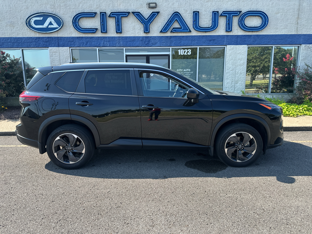 Vehicle photo 3