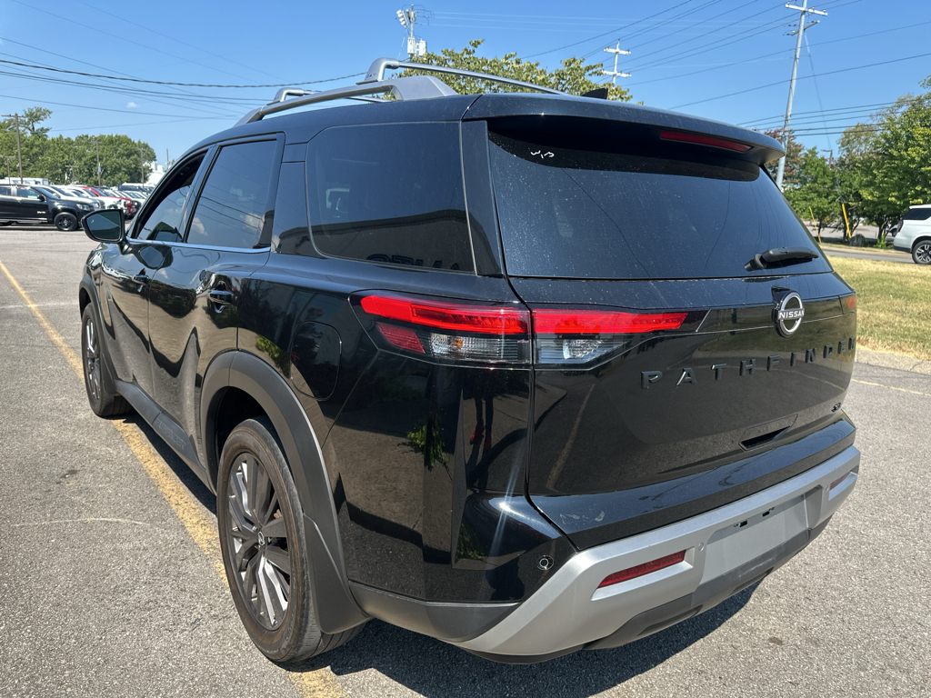 Vehicle photo 6