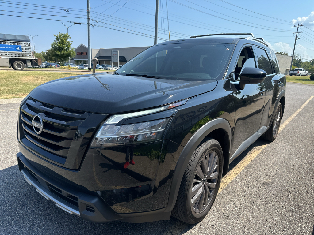 Vehicle photo 8