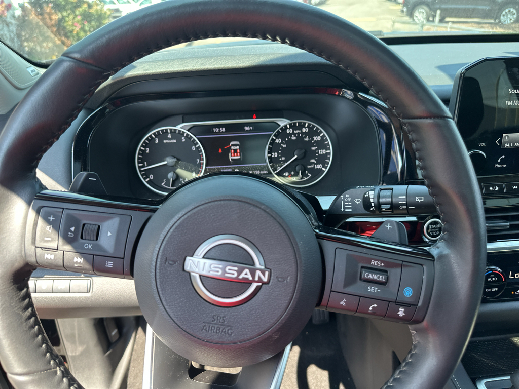 Vehicle photo 20