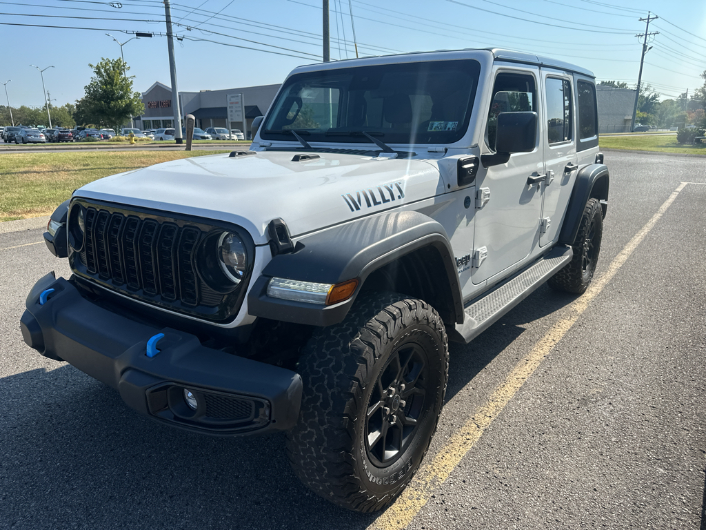 Vehicle photo 8