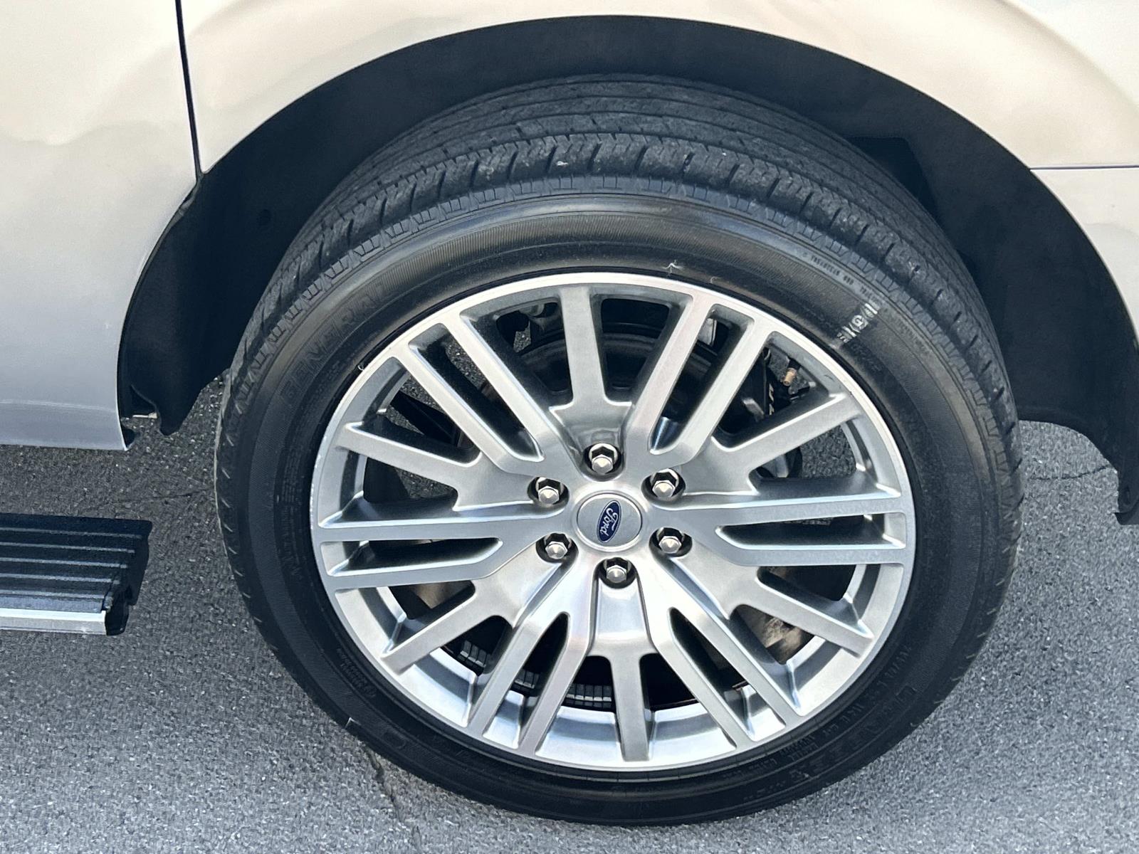 Used 2024 Ford Expedition MAX SUV