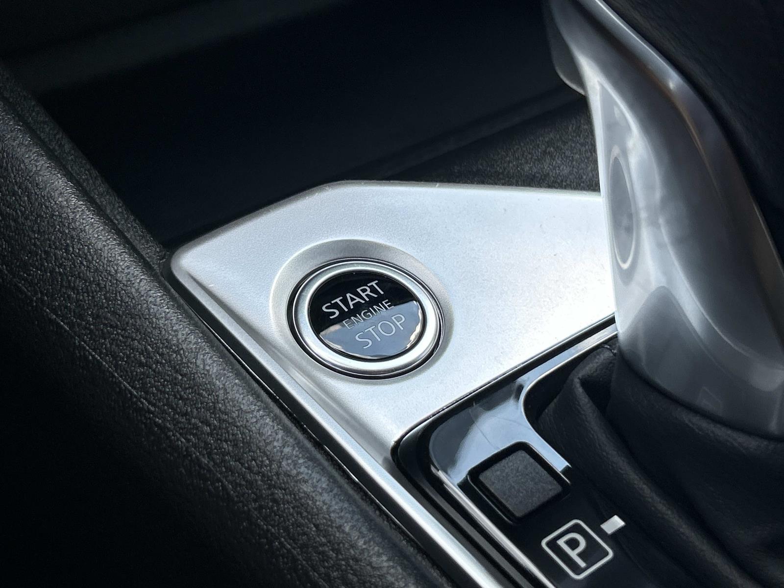 Vehicle photo 31