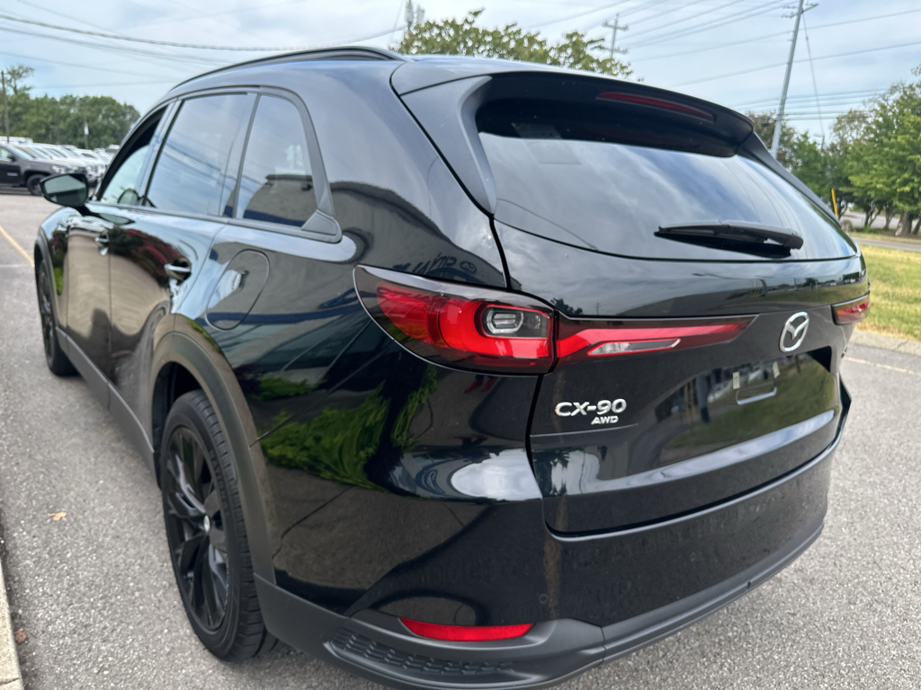 Vehicle photo 6