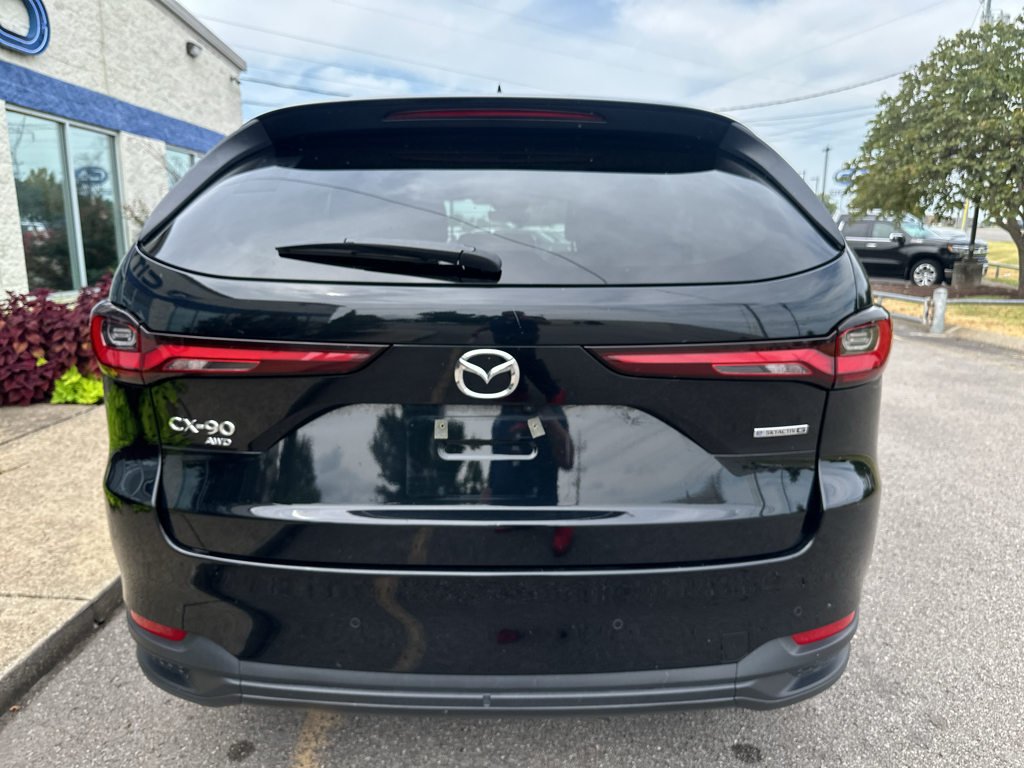 Vehicle photo 5