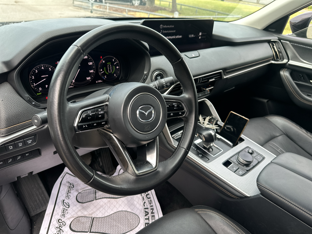 Vehicle photo 21