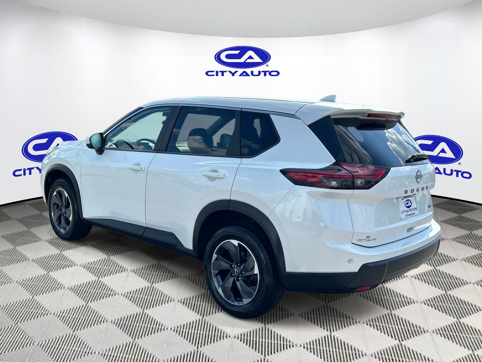 Used 2024 Nissan Rogue SUV