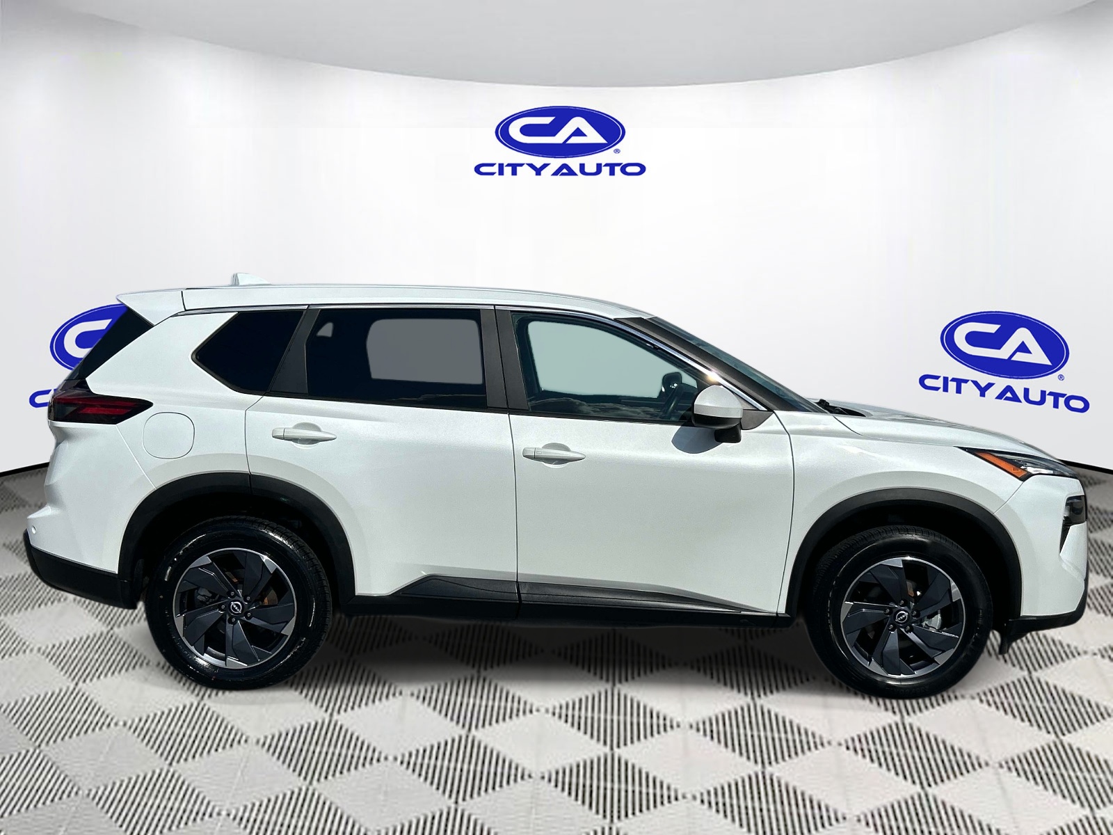 Used 2024 Nissan Rogue SUV