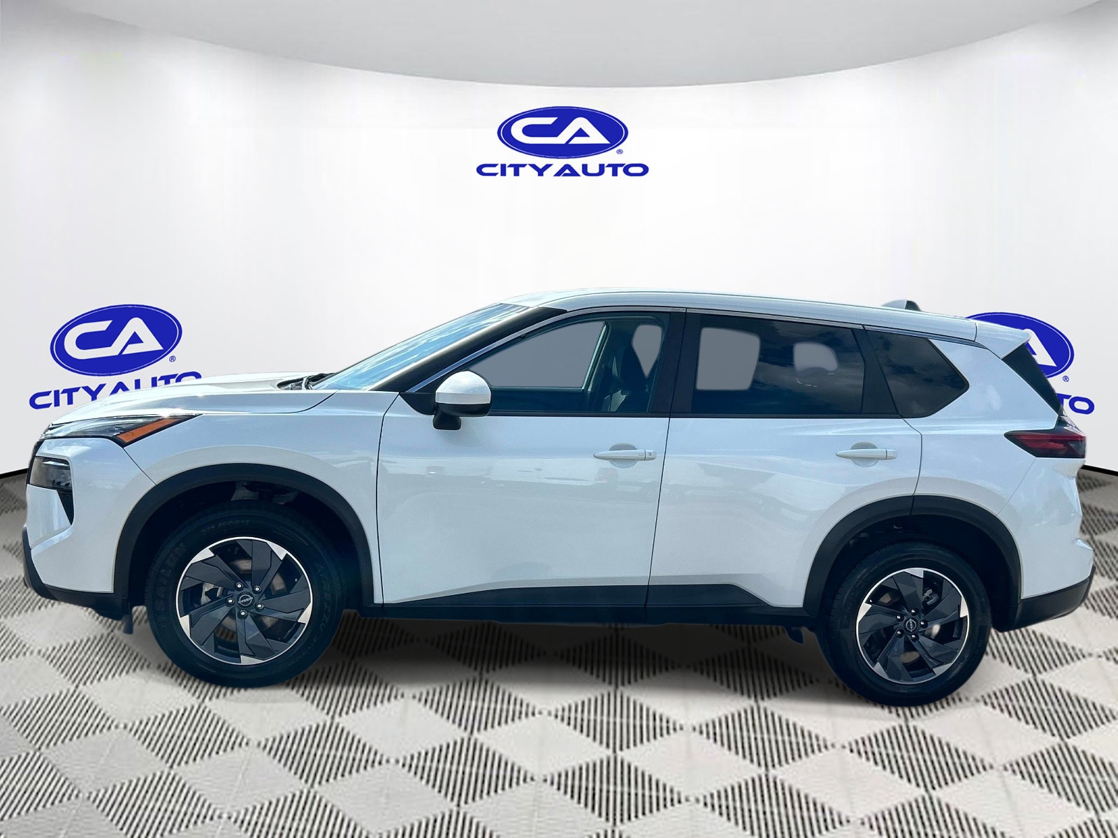 Used 2024 Nissan Rogue SUV