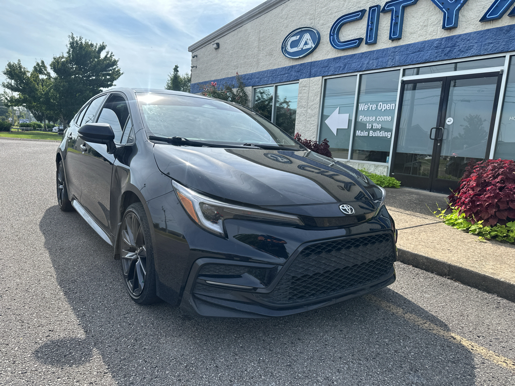 Vehicle photo 2