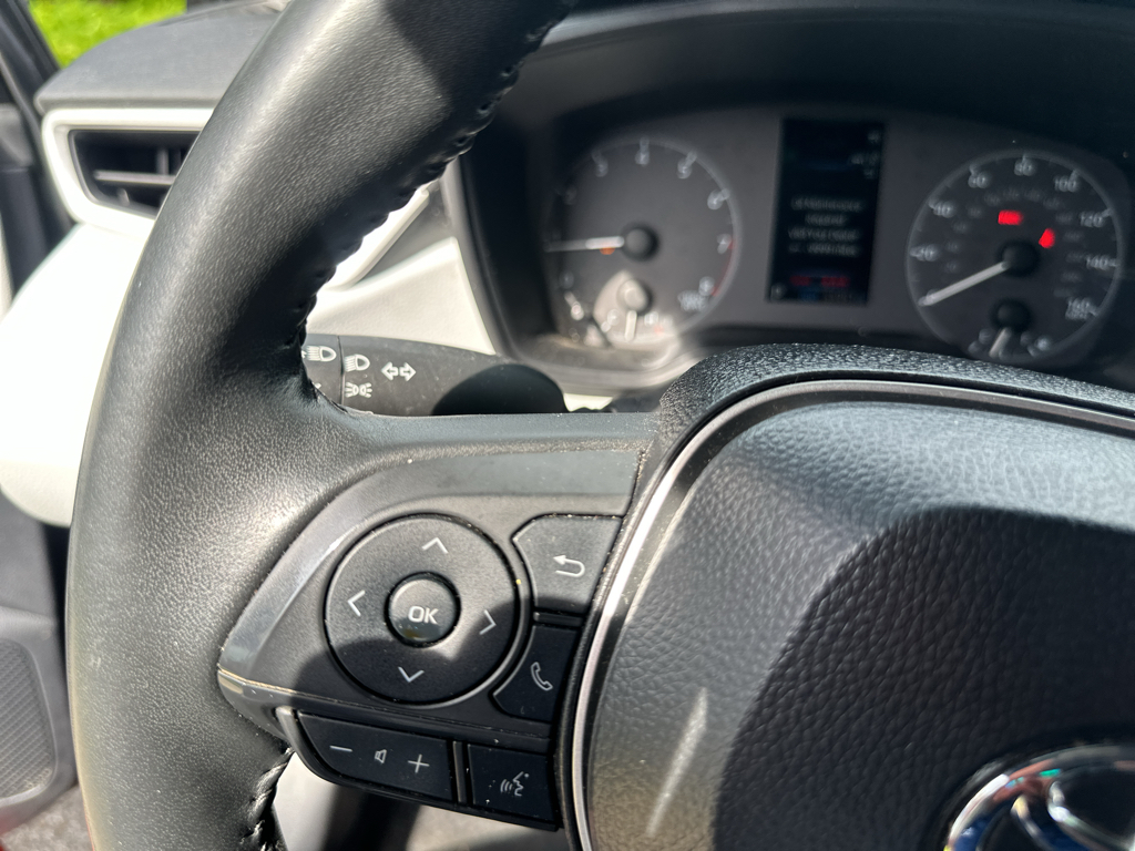 Vehicle photo 19