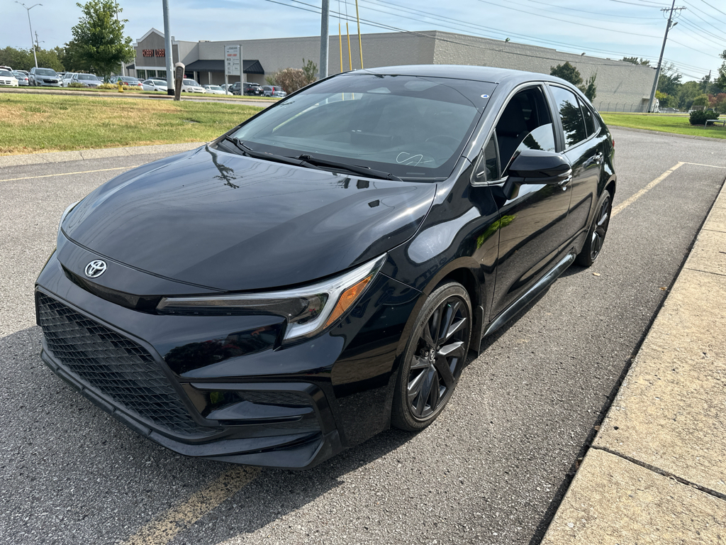 Vehicle photo 8