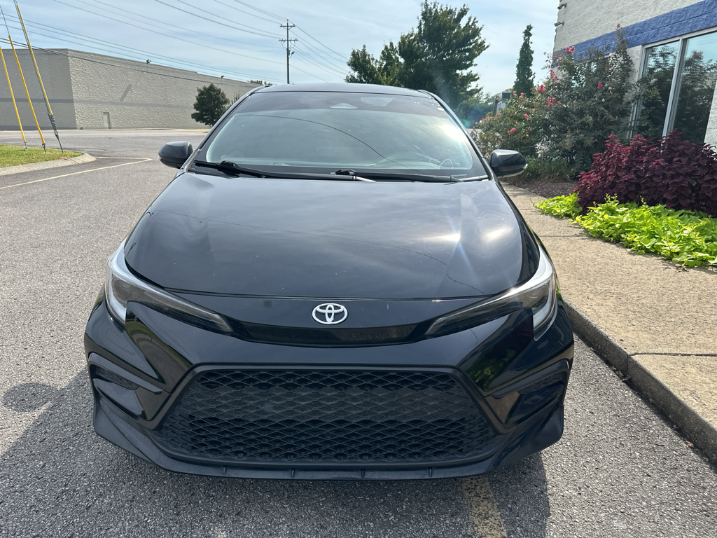 Vehicle photo 9