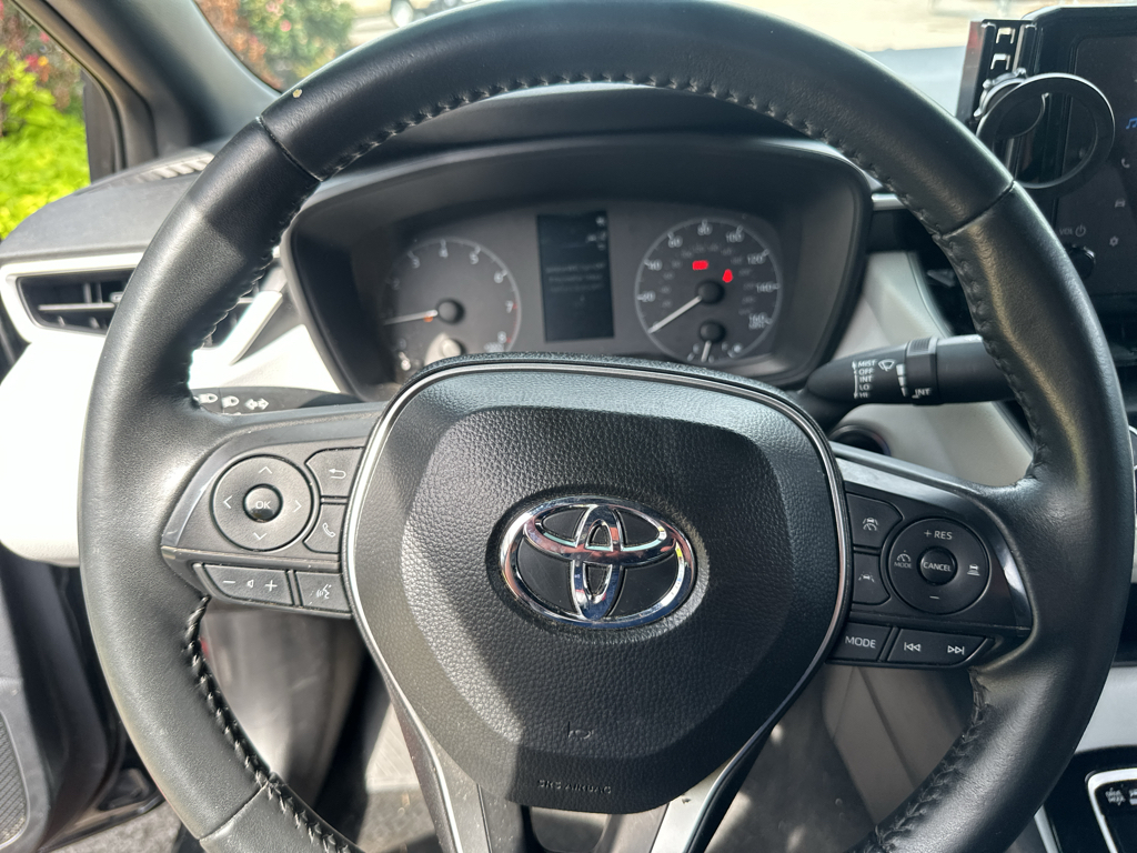 Vehicle photo 18