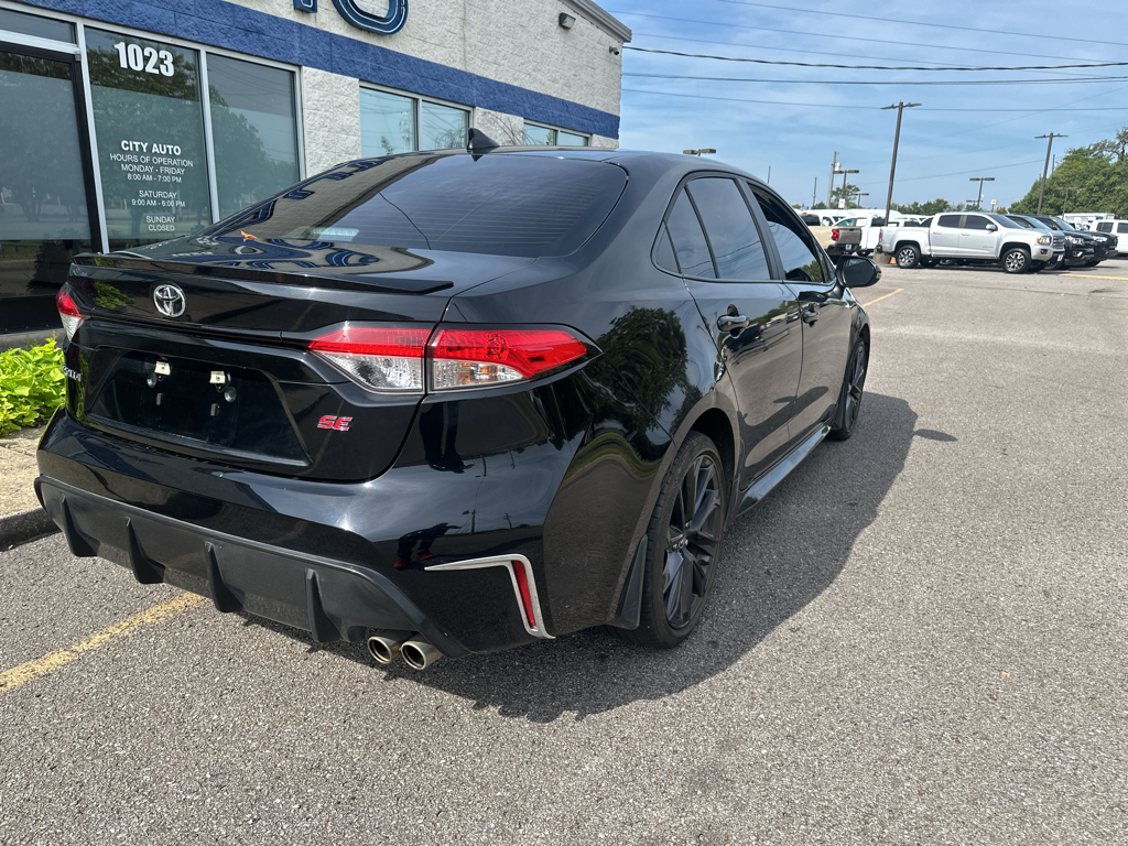 Vehicle photo 4