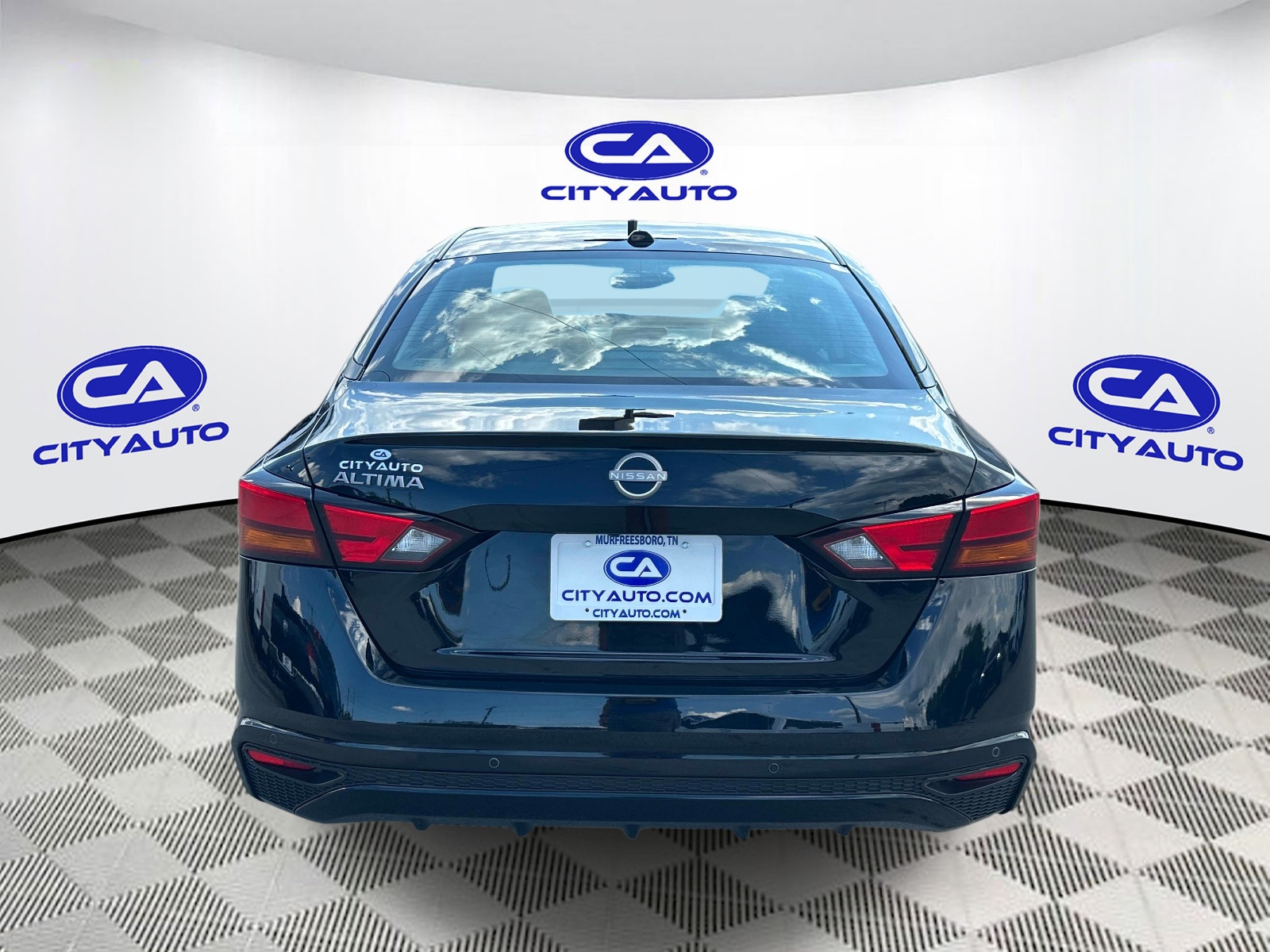 Used 2025 Nissan Altima Sedan