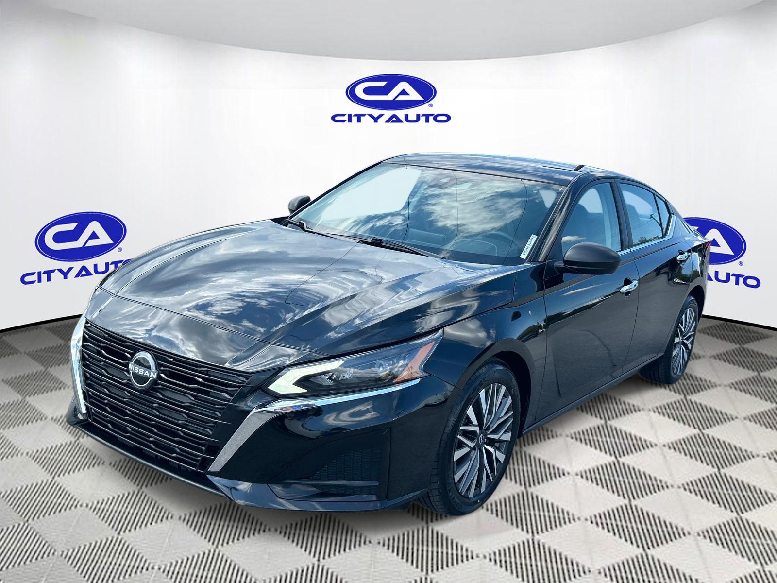 Used 2025 Nissan Altima Sedan