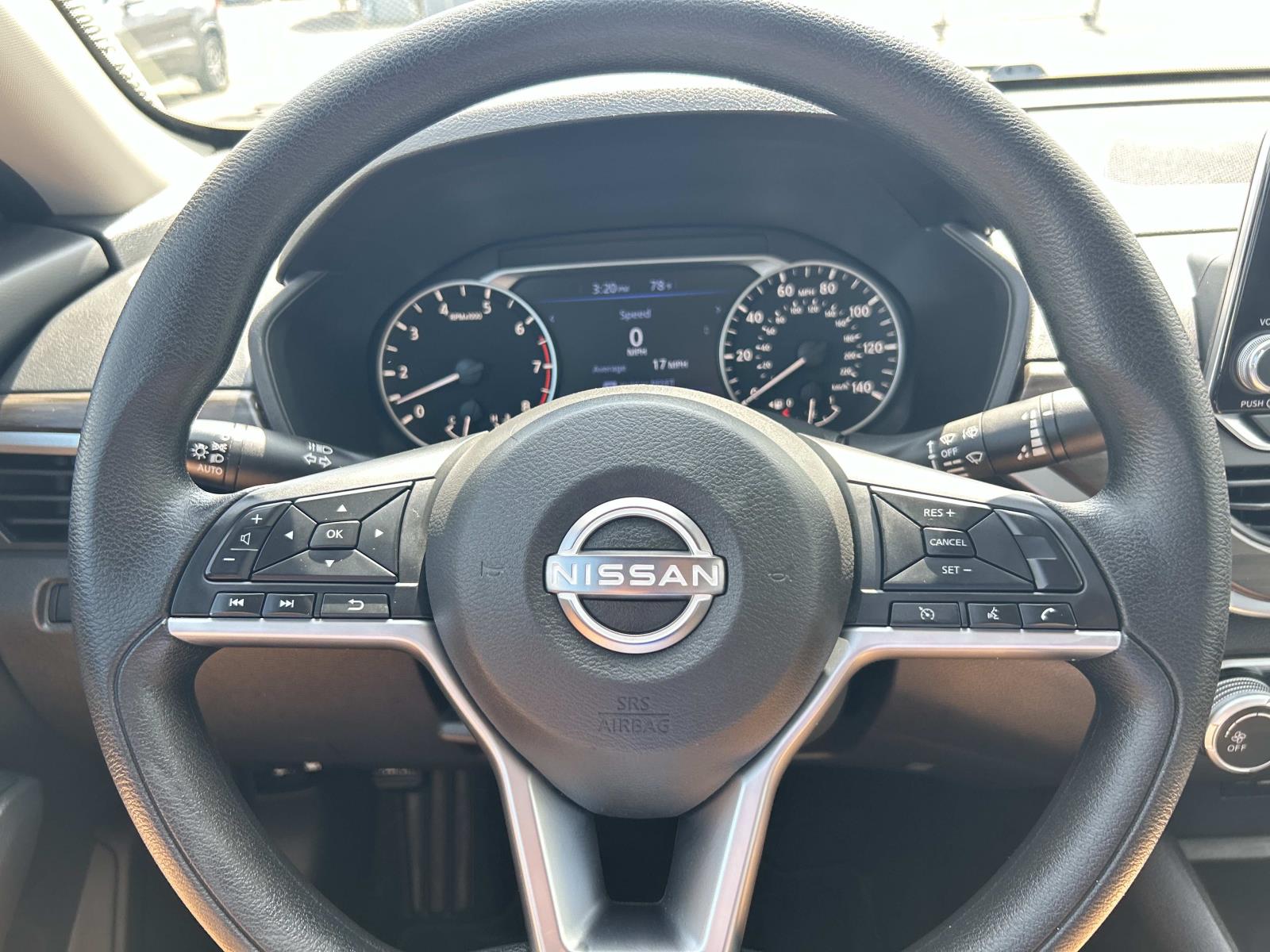 Used 2025 Nissan Altima Sedan