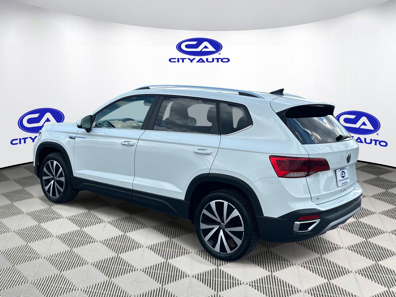 Used 2024 Volkswagen Taos SUV