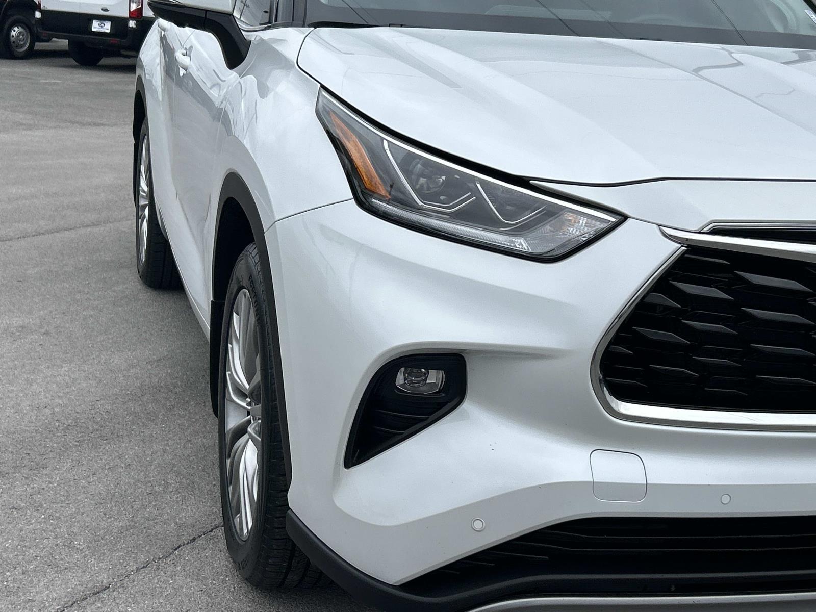 Used 2023 Toyota Highlander SUV