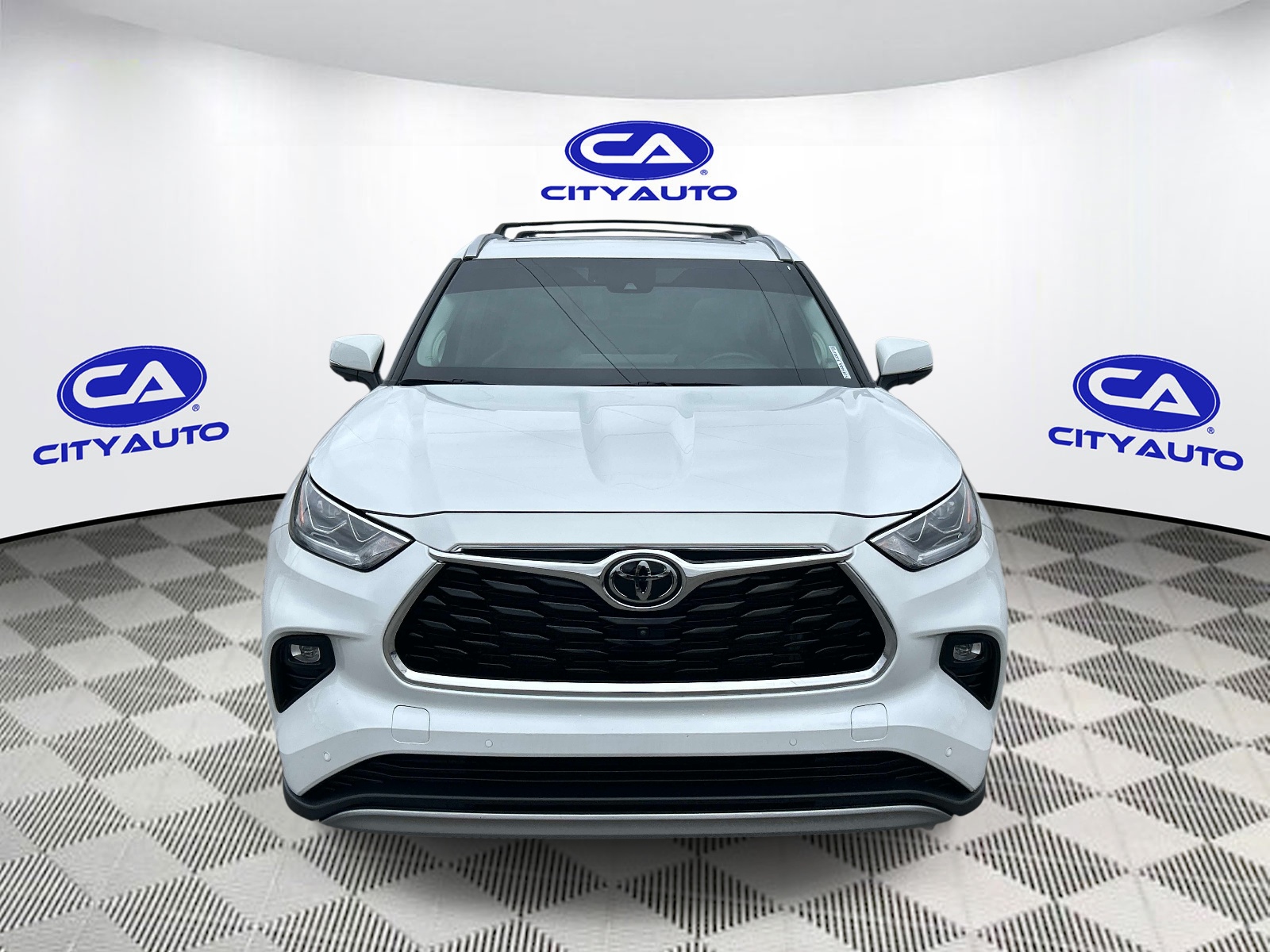 Used 2023 Toyota Highlander SUV