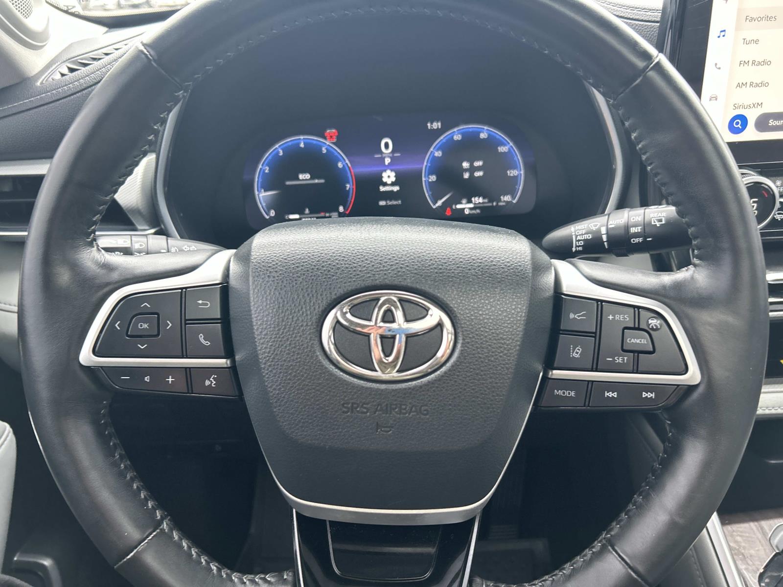 Used 2023 Toyota Highlander SUV