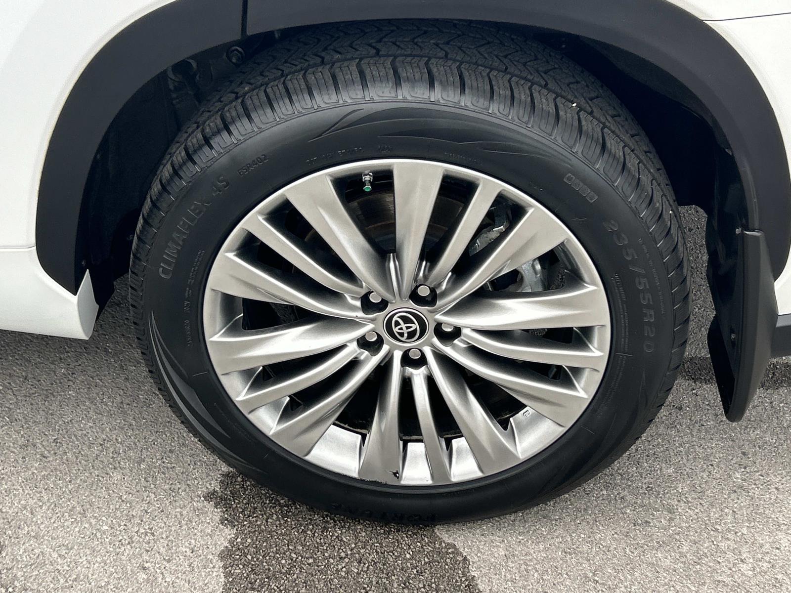 Used 2023 Toyota Highlander SUV