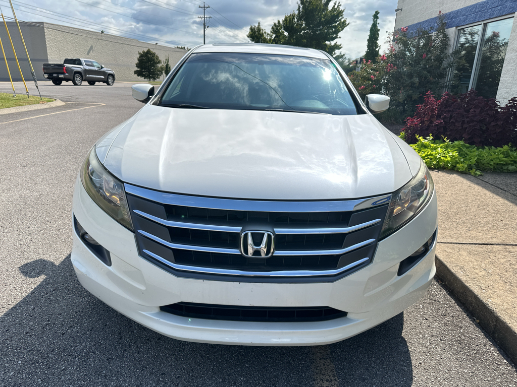 Vehicle photo 9
