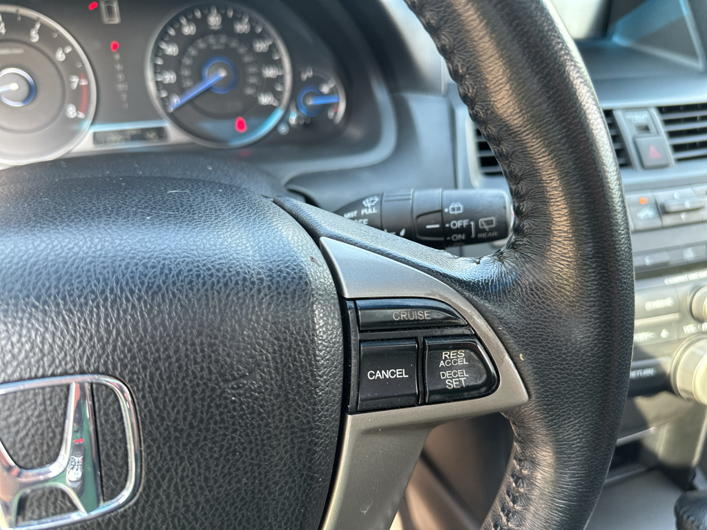 Vehicle photo 21
