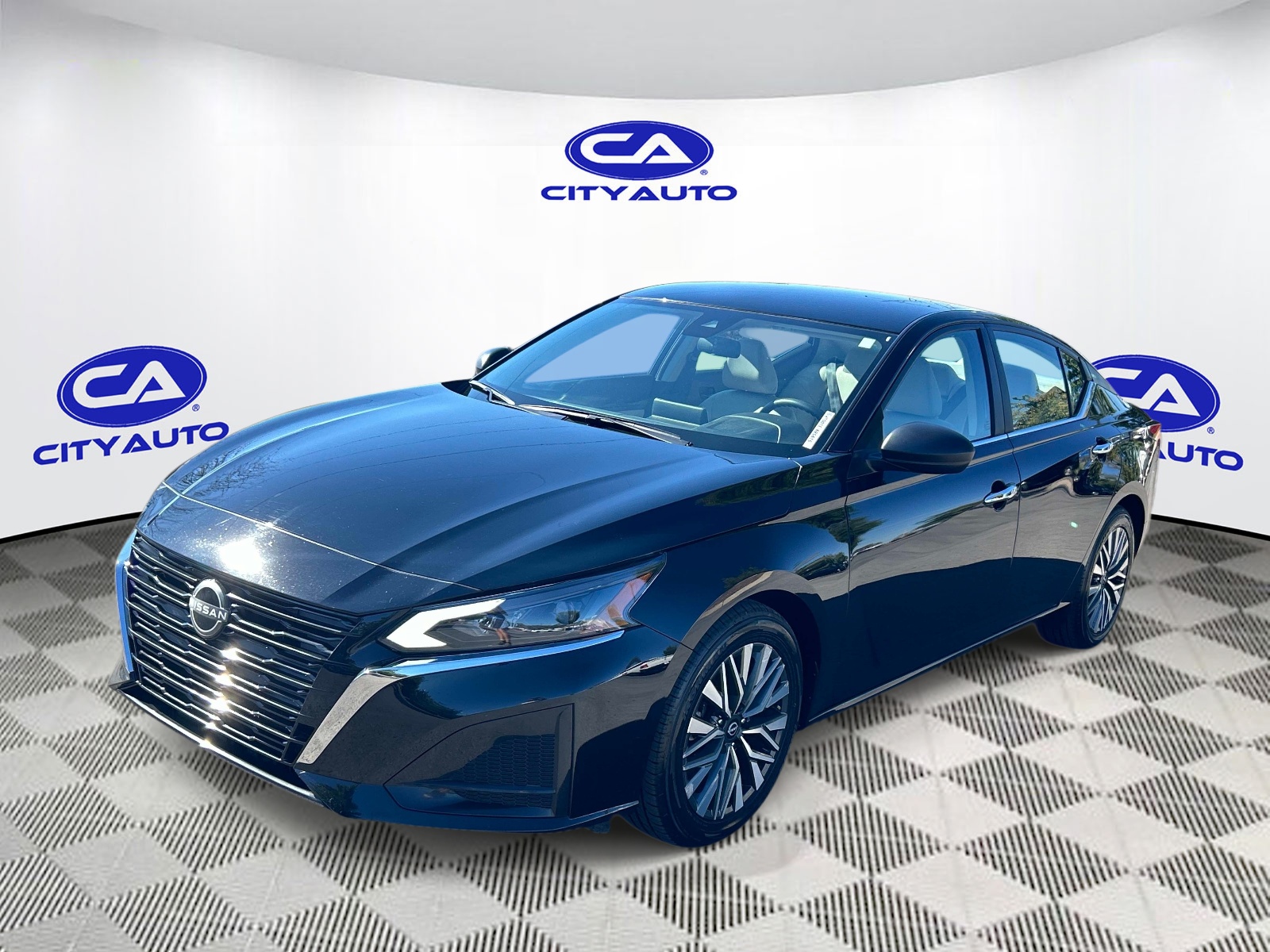 Used 2024 Nissan Altima Sedan