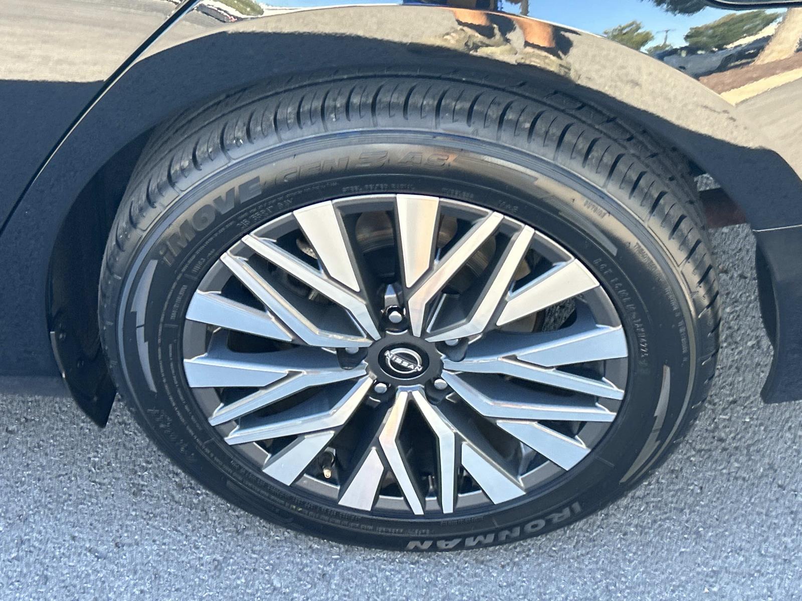 Used 2024 Nissan Altima Sedan