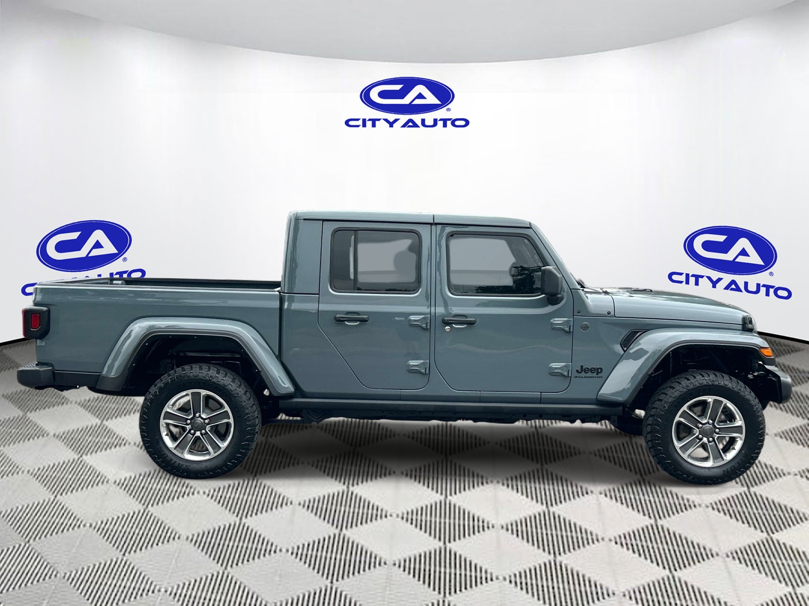 Used 2025 Jeep Gladiator Truck