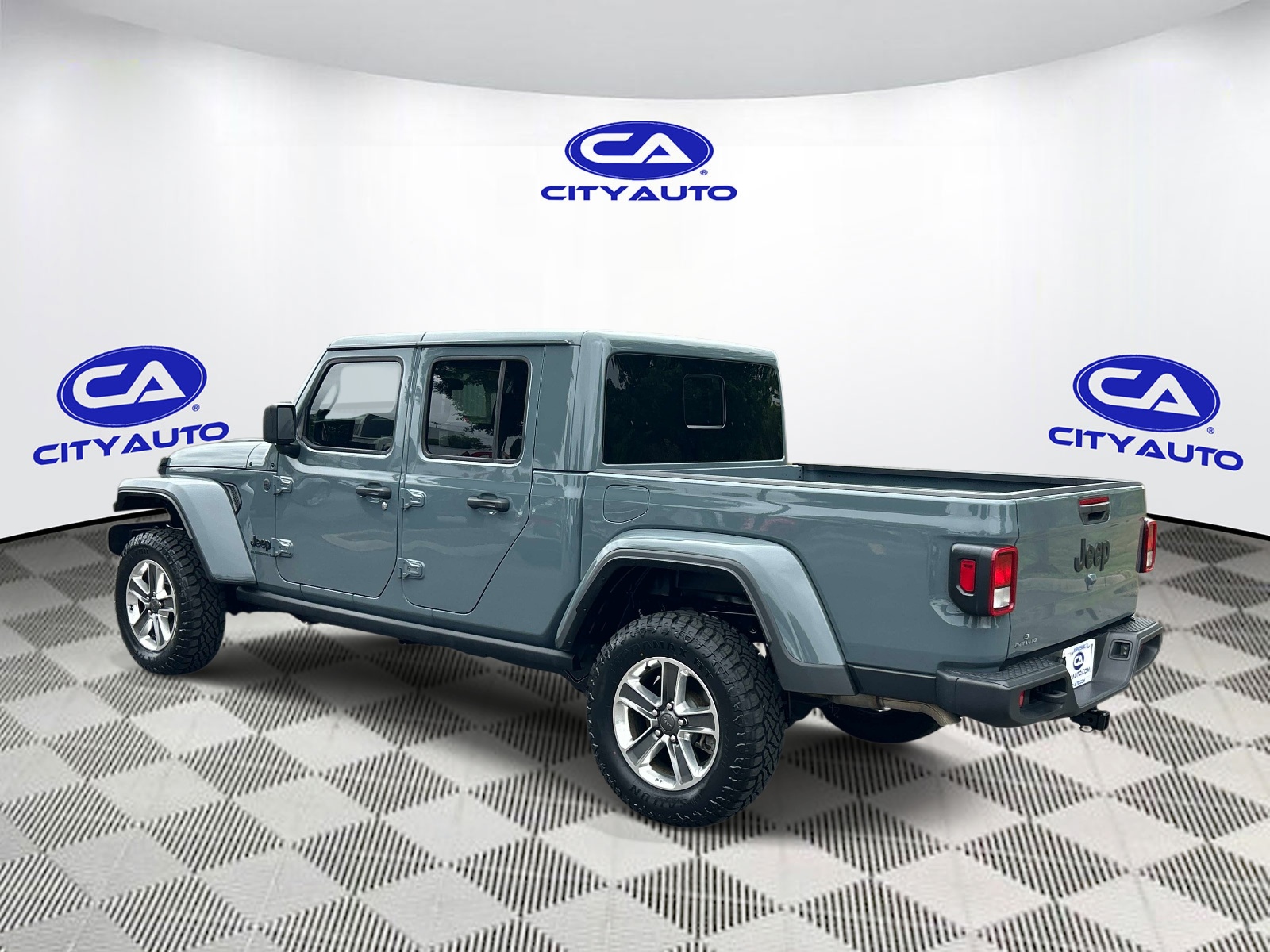 Used 2025 Jeep Gladiator Truck
