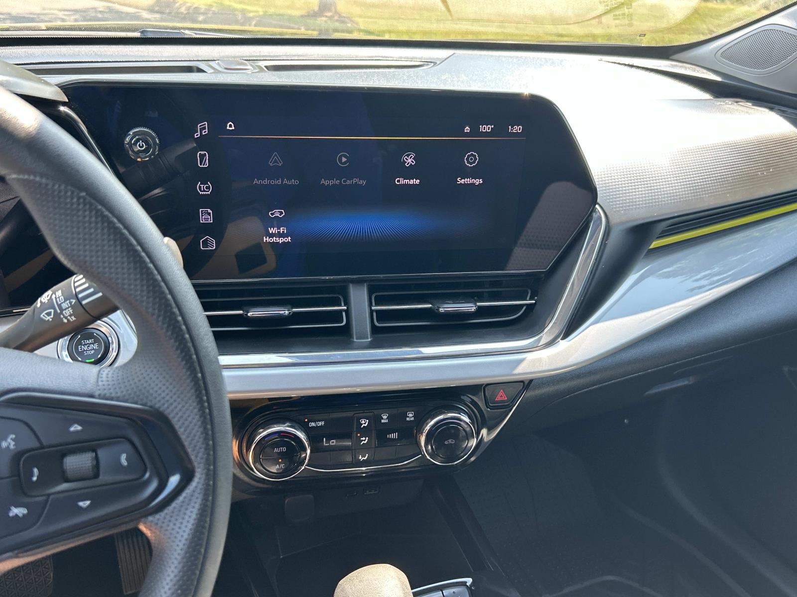 Used 2024 Chevrolet Trax SUV