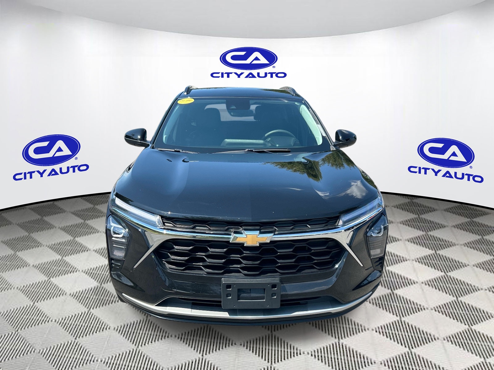 Used 2024 Chevrolet Trax SUV