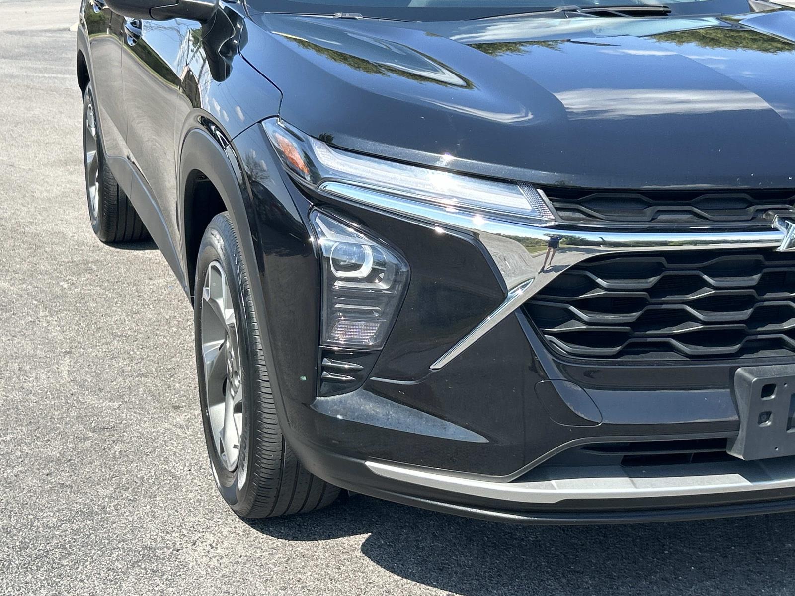 Used 2024 Chevrolet Trax SUV