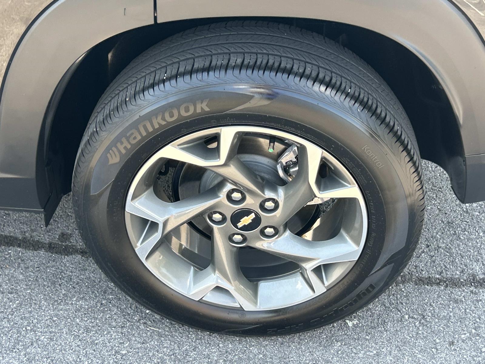 Used 2024 Chevrolet Trax SUV