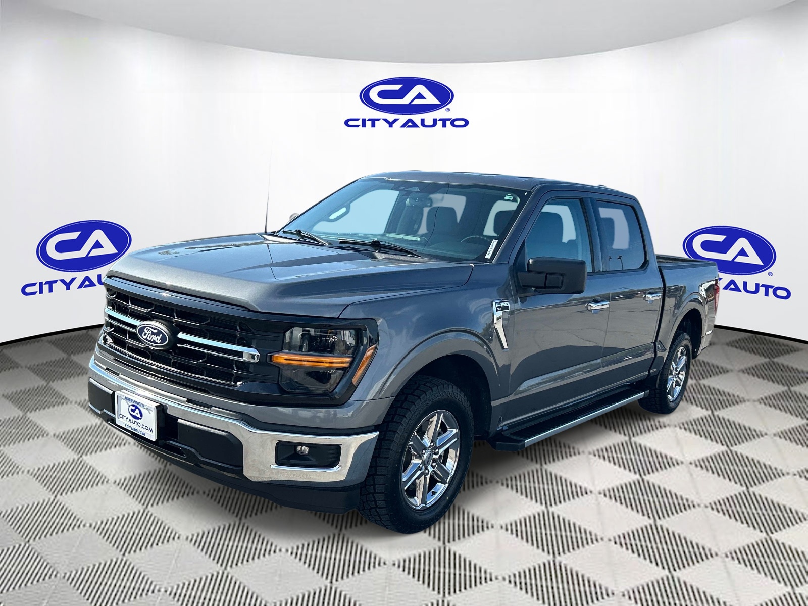 Vehicle photo 8
