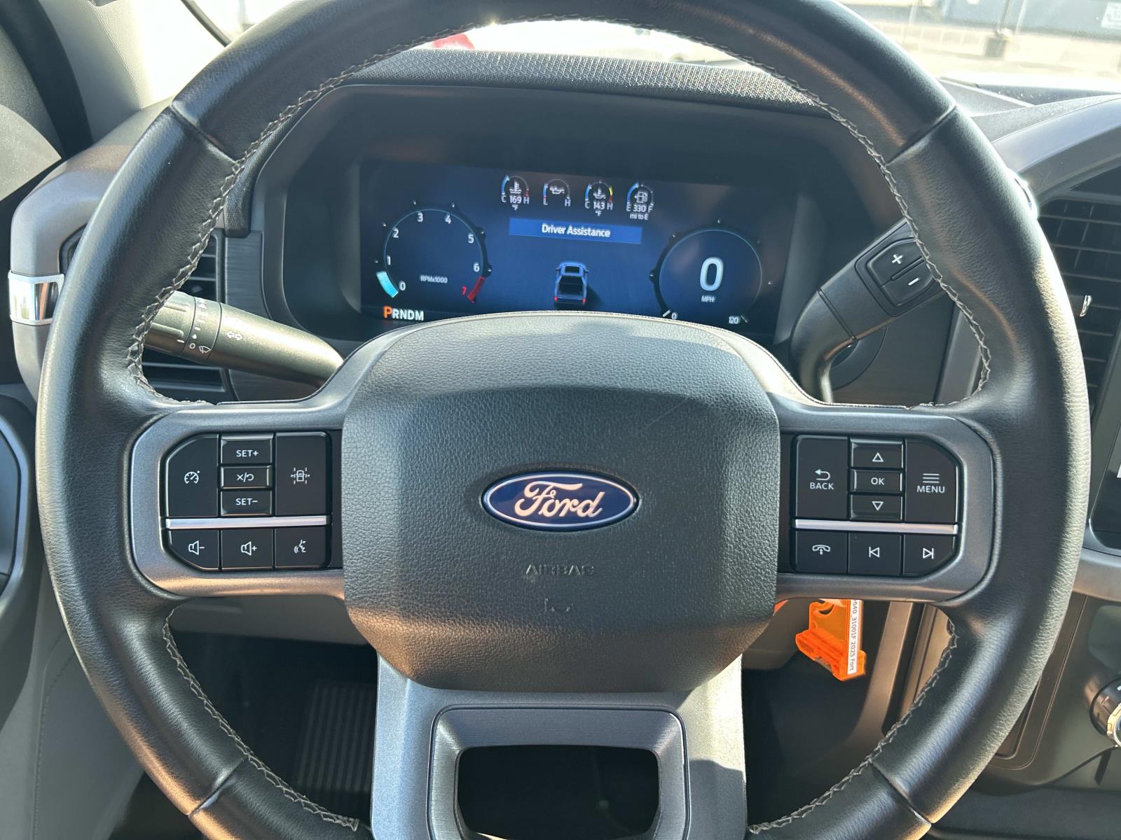 Vehicle photo 36