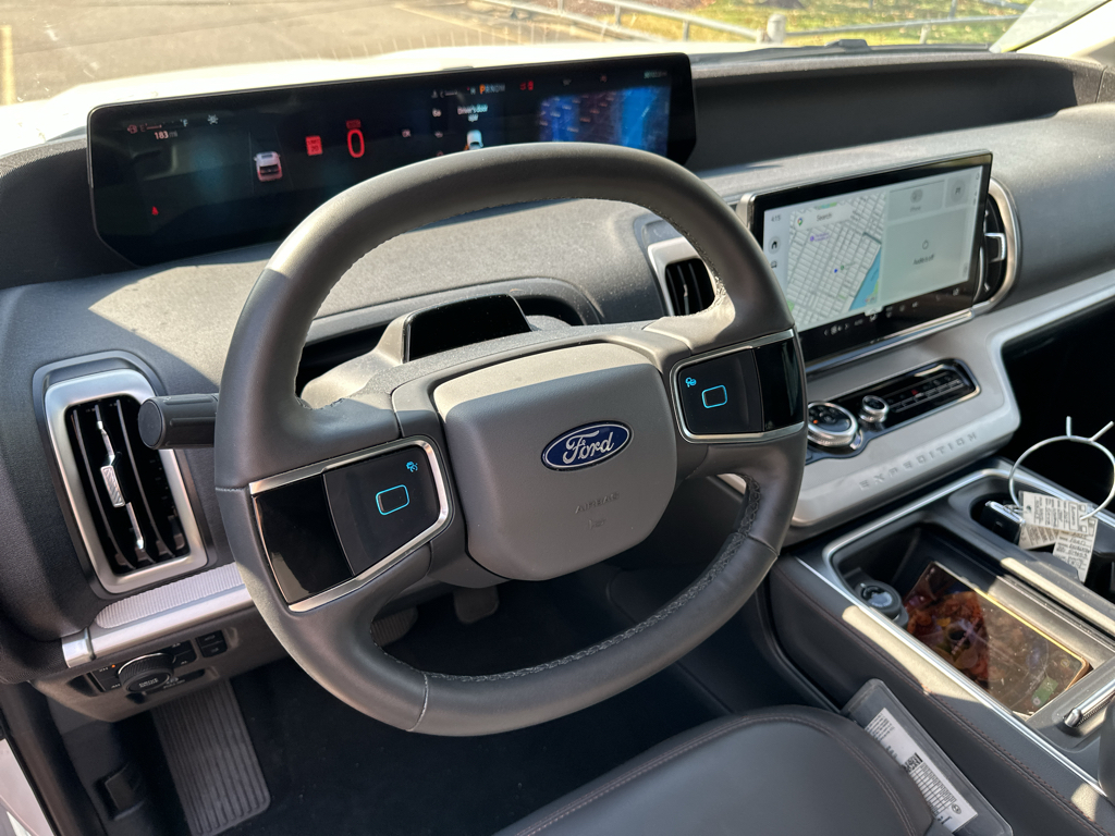 Used 2025 Ford Expedition SUV