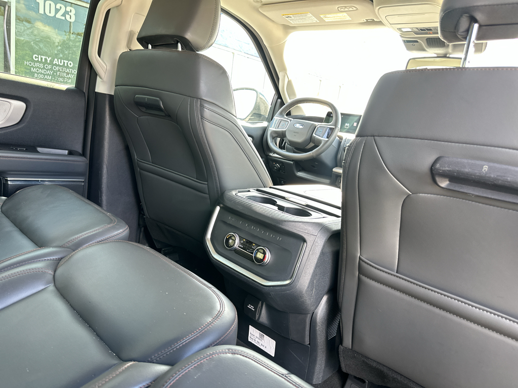 Used 2025 Ford Expedition SUV