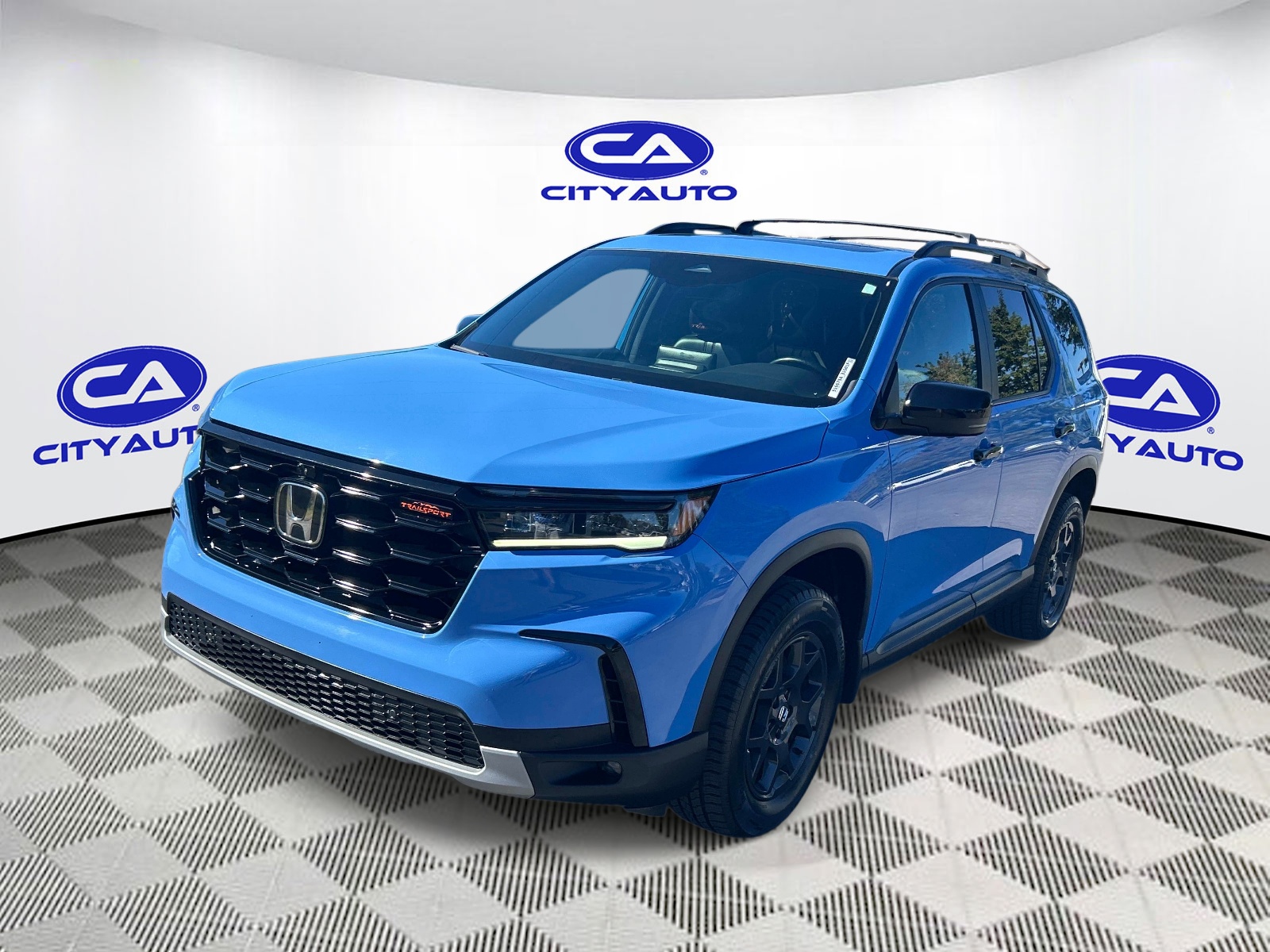 Vehicle photo 8