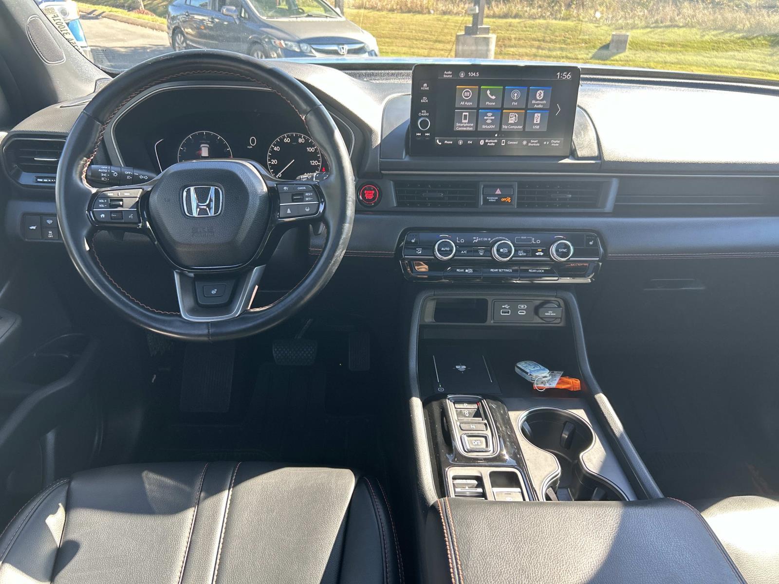 Vehicle photo 22