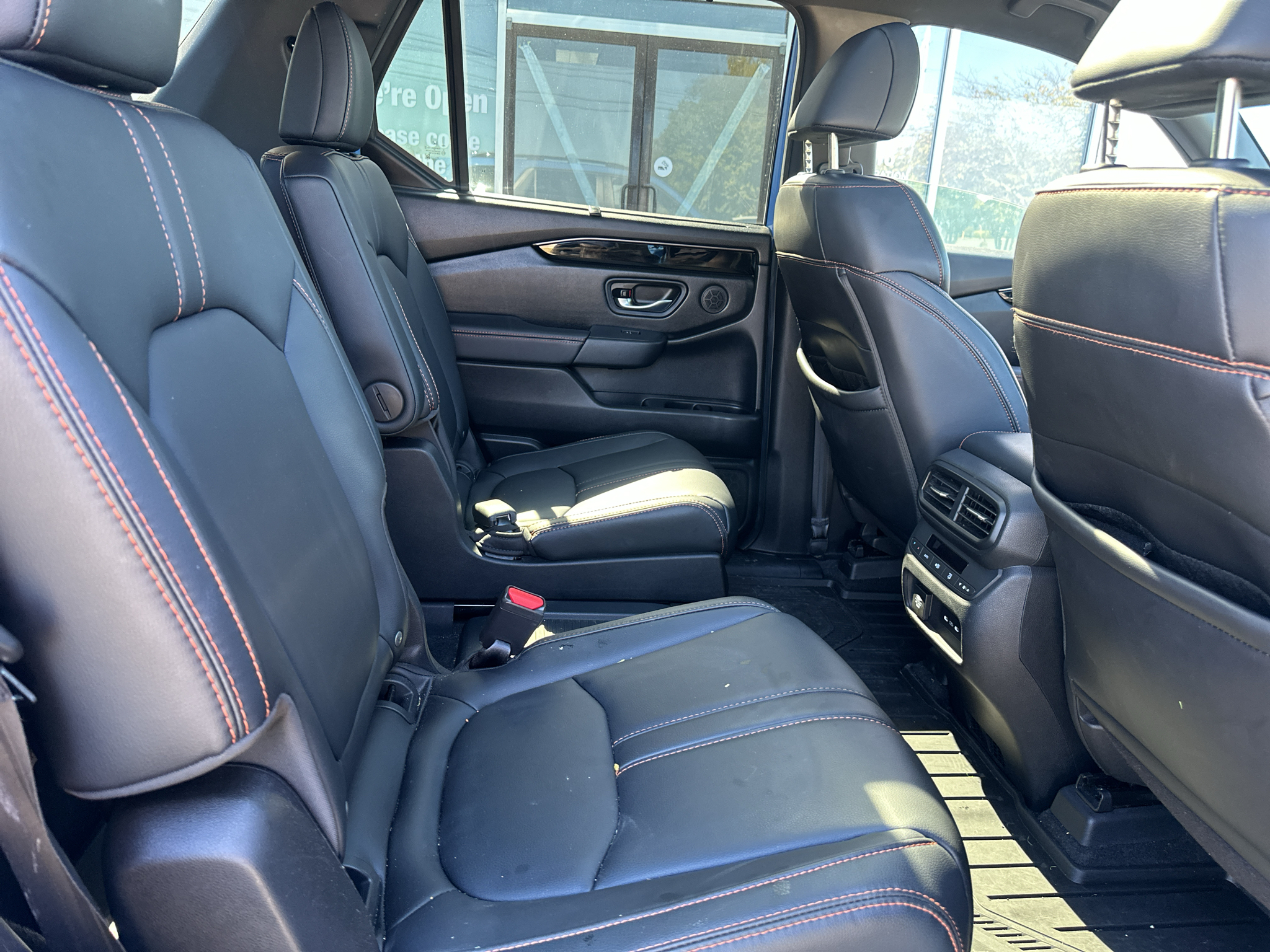 Used 2025 Honda Pilot SUV