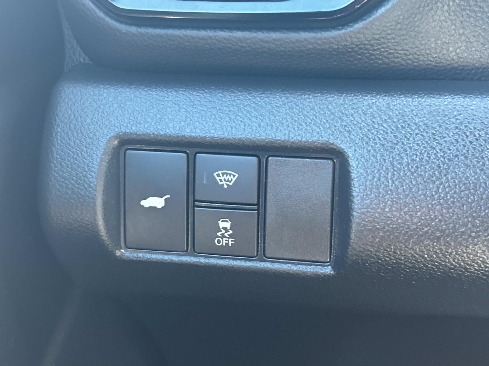 Vehicle photo 41